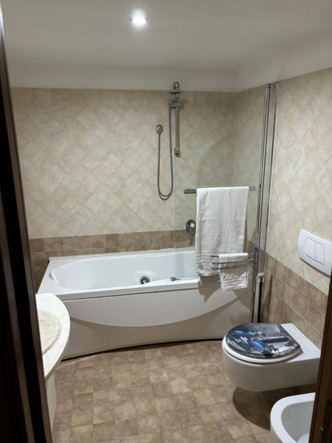 Boutique Rooms Trastevere Rzym Zewnętrze zdjęcie