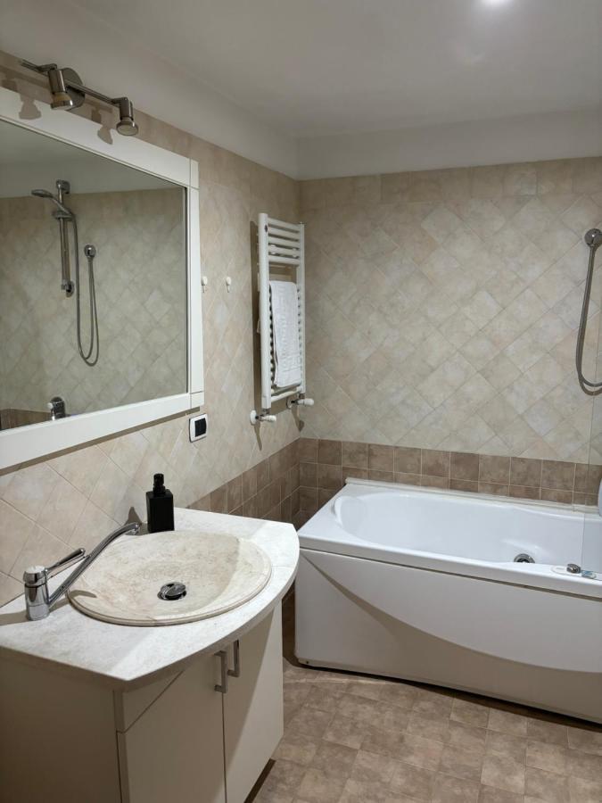 Boutique Rooms Trastevere Rzym Zewnętrze zdjęcie